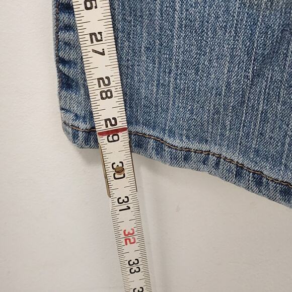 Levi Strauss 525 Women's Jeans 28x30 Nouveau Low Bootcut Stretch Classic Denim - Picture 5 of 8